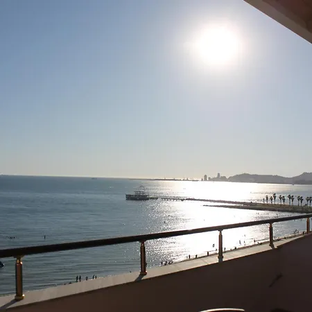 公寓 Floor Iliria Durrës